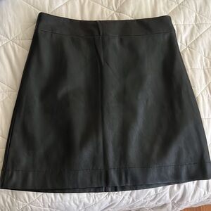 J.Crew faux leather skirt - black - size 6 / little black skirt